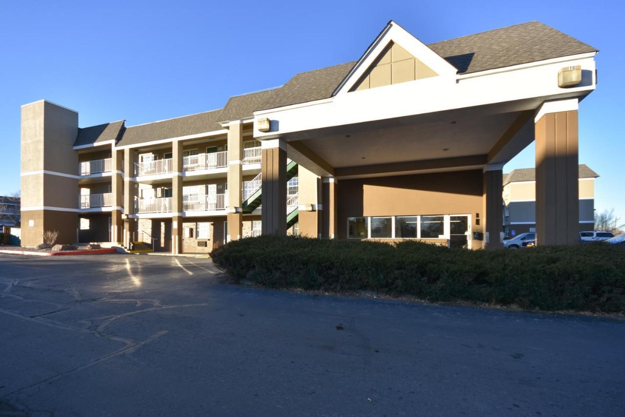 Hometowne Studios By Red Roof Denver - Lakewood West Экстерьер фото