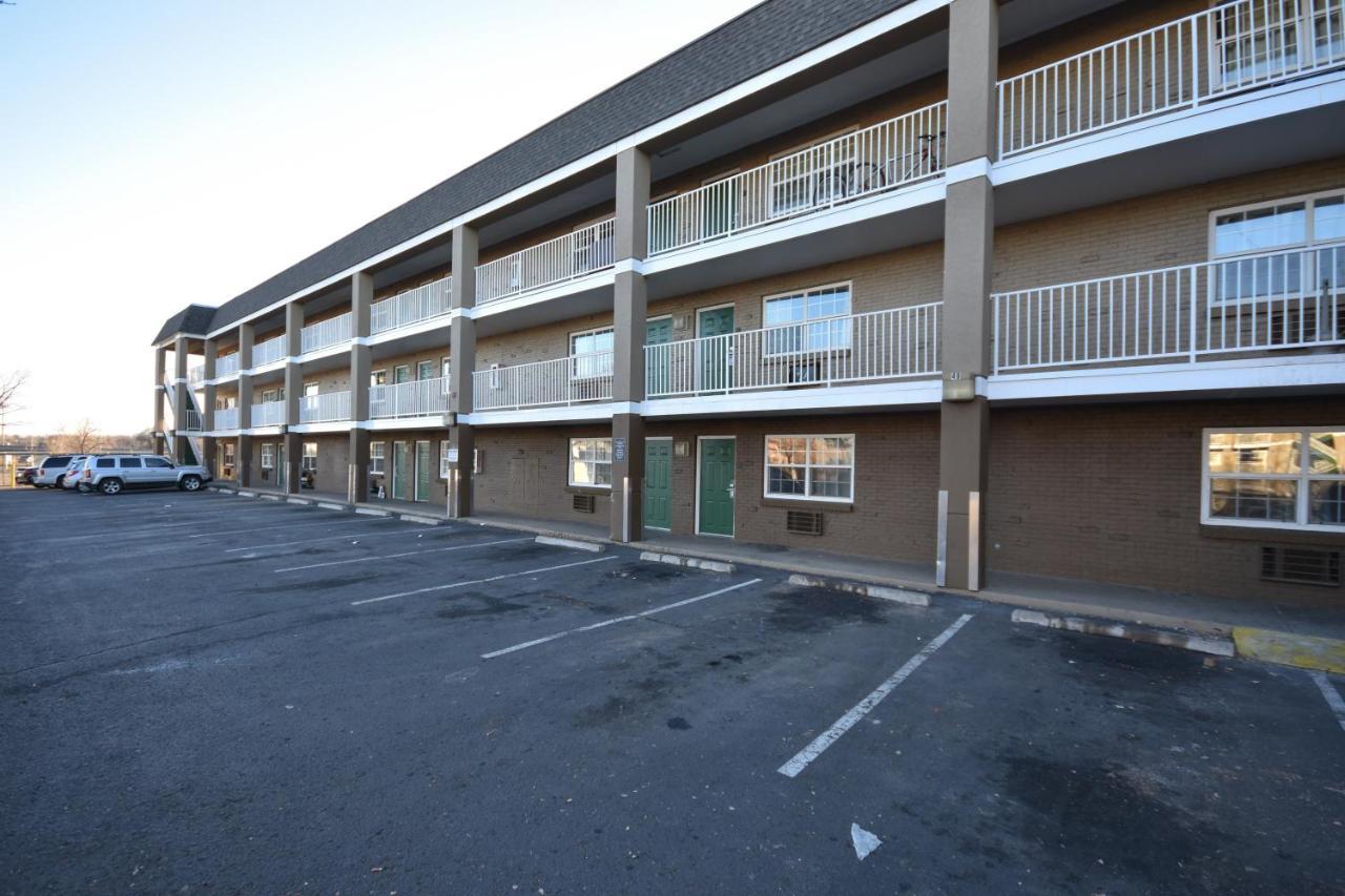 Hometowne Studios By Red Roof Denver - Lakewood West Экстерьер фото