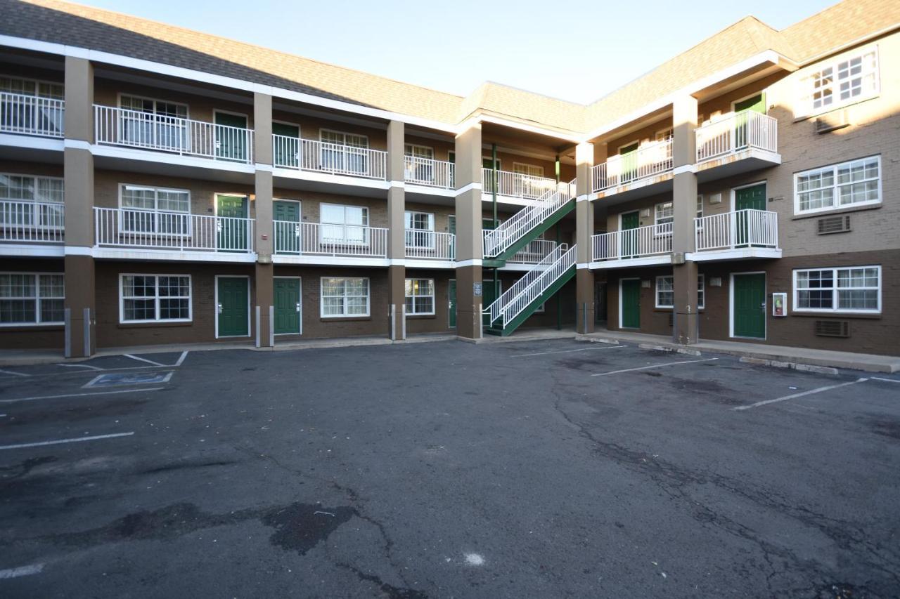 Hometowne Studios By Red Roof Denver - Lakewood West Экстерьер фото