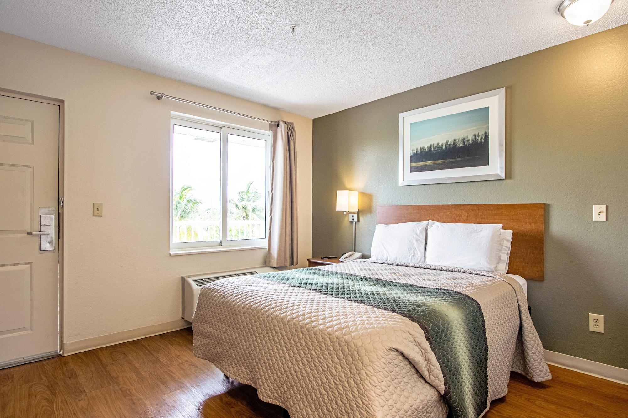Hometowne Studios By Red Roof Denver - Lakewood West Экстерьер фото
