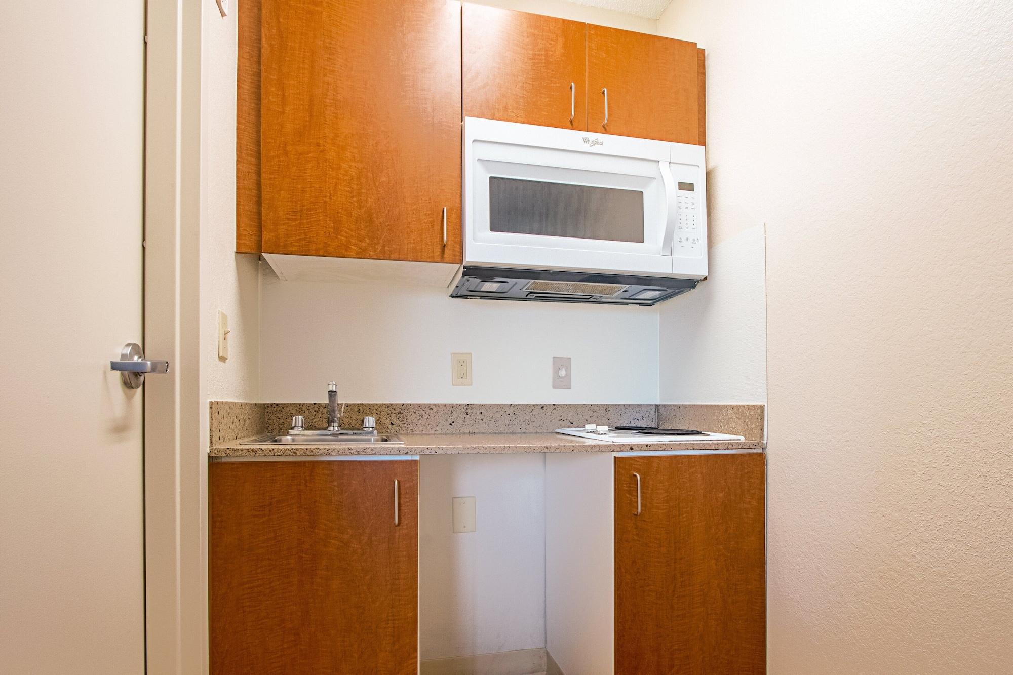Hometowne Studios By Red Roof Denver - Lakewood West Экстерьер фото