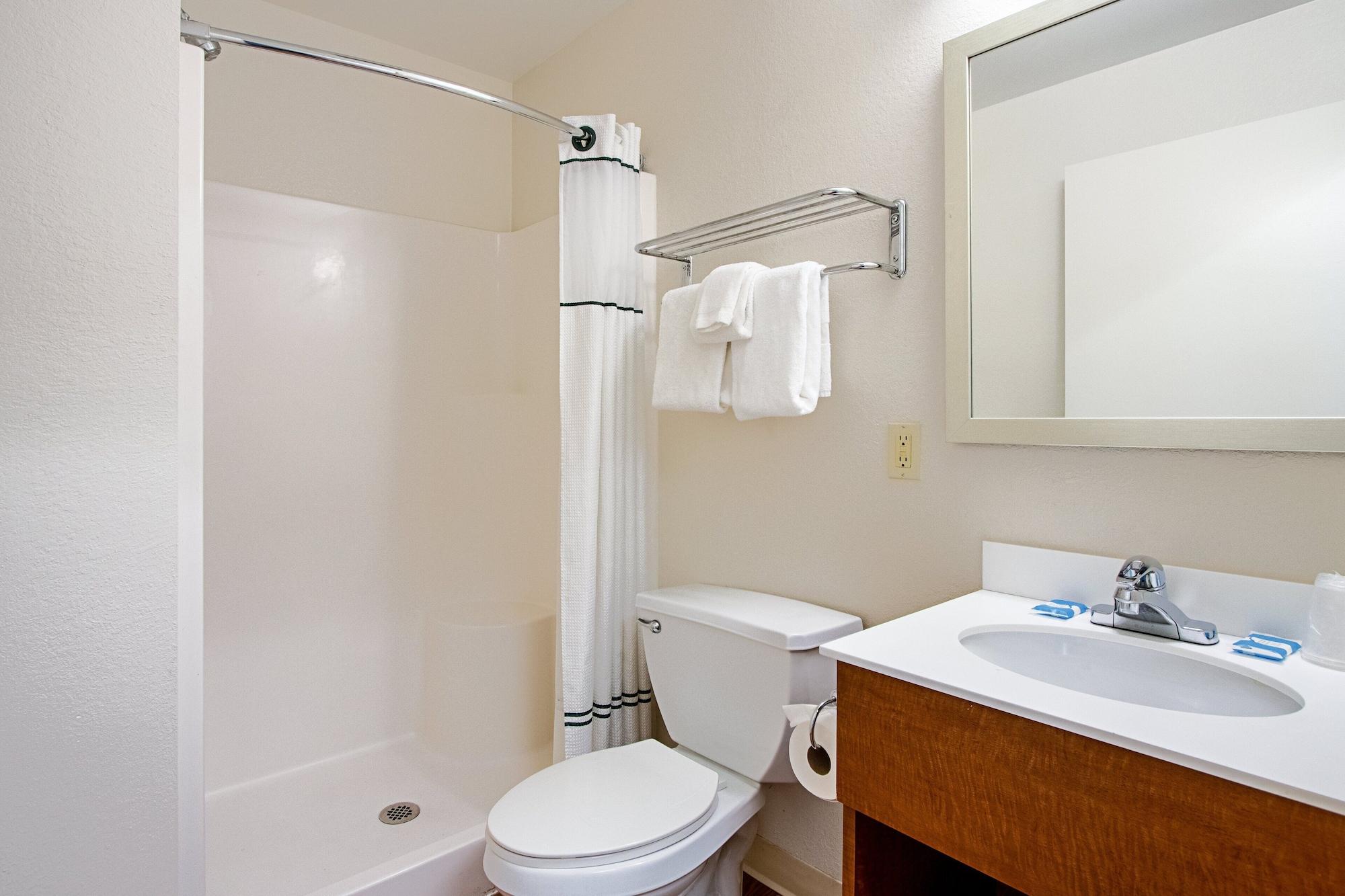 Hometowne Studios By Red Roof Denver - Lakewood West Экстерьер фото