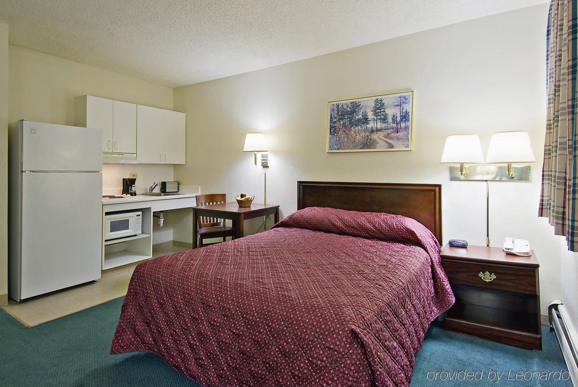 Hometowne Studios By Red Roof Denver - Lakewood West Экстерьер фото